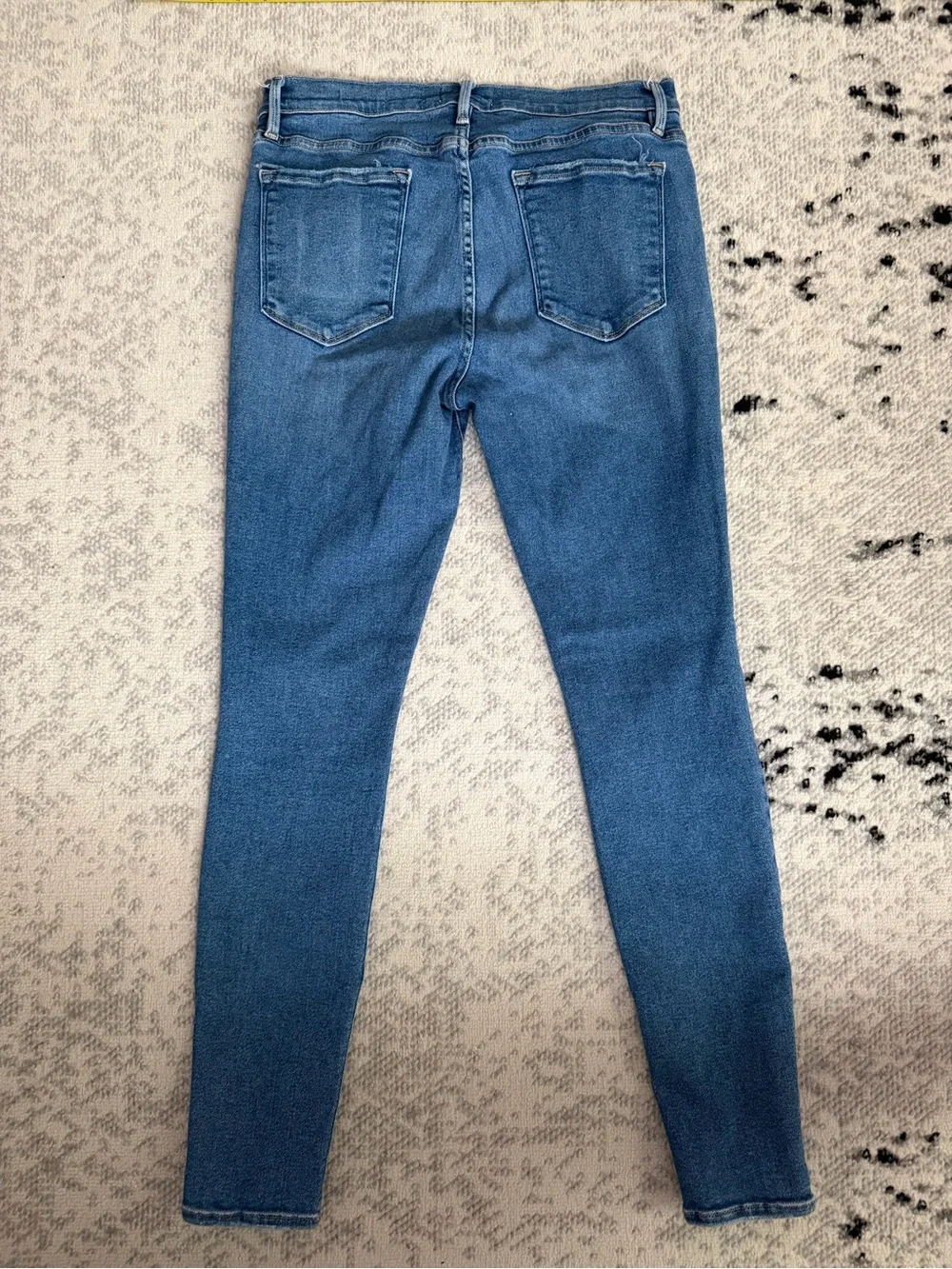 Frame Denim Le Skinny De Jeanne in Woodley Women's Skinny Jeans Classic Blue 32